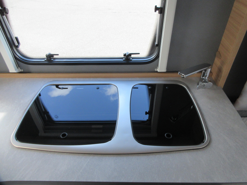Dethleffs Nomad Avantgarde 510 LE ALS NIEUW! HOGE KOELKAST.  foto: 8