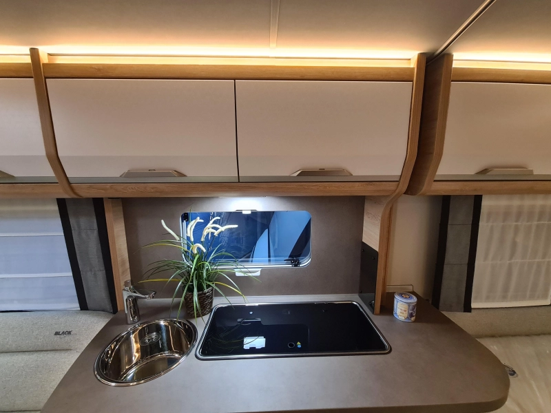 Knaus Sudwind Black Selection 450 FU  foto: 9