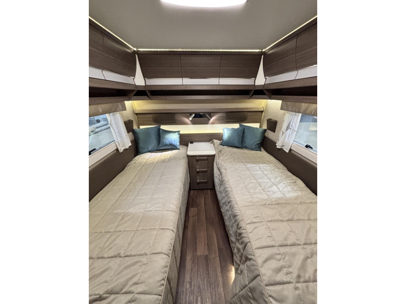 Kabe Royal 560 GLE Lengte bedden  foto: 8