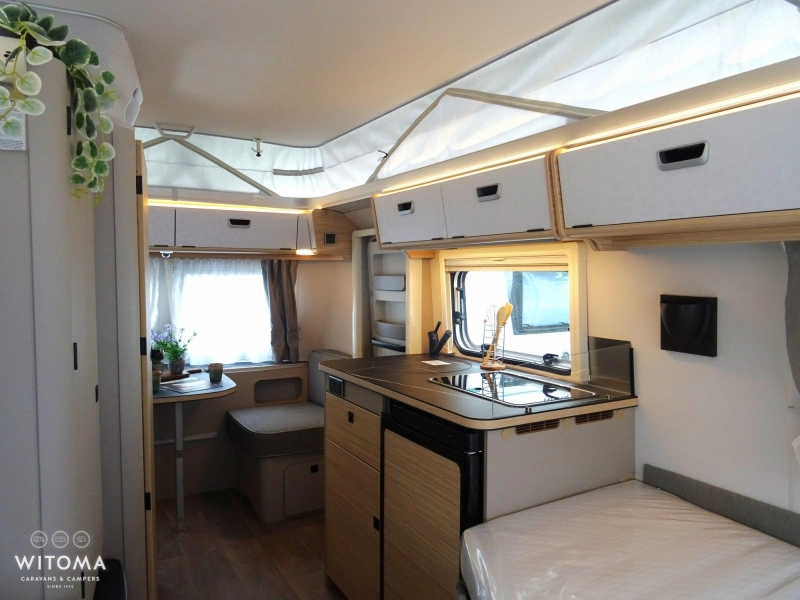 Eriba Touring 542 € 3.150,- voordeel 