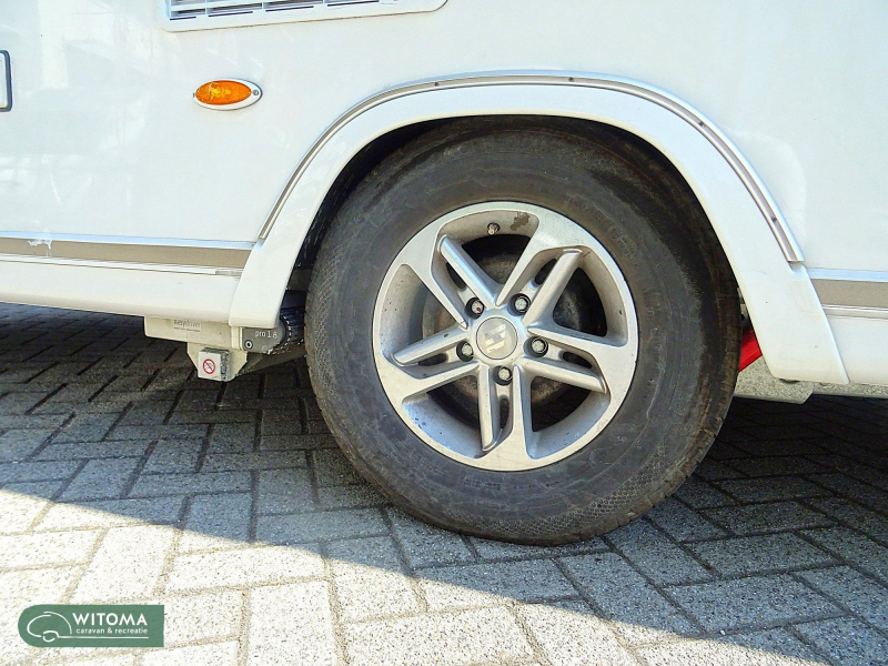Eriba Nova GL - 60 edition 495 complete caravan !  foto: 18