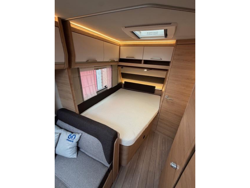 Knaus Sudwind 60 Years 540 FDK Incl. Mover en Luifel  foto: 17