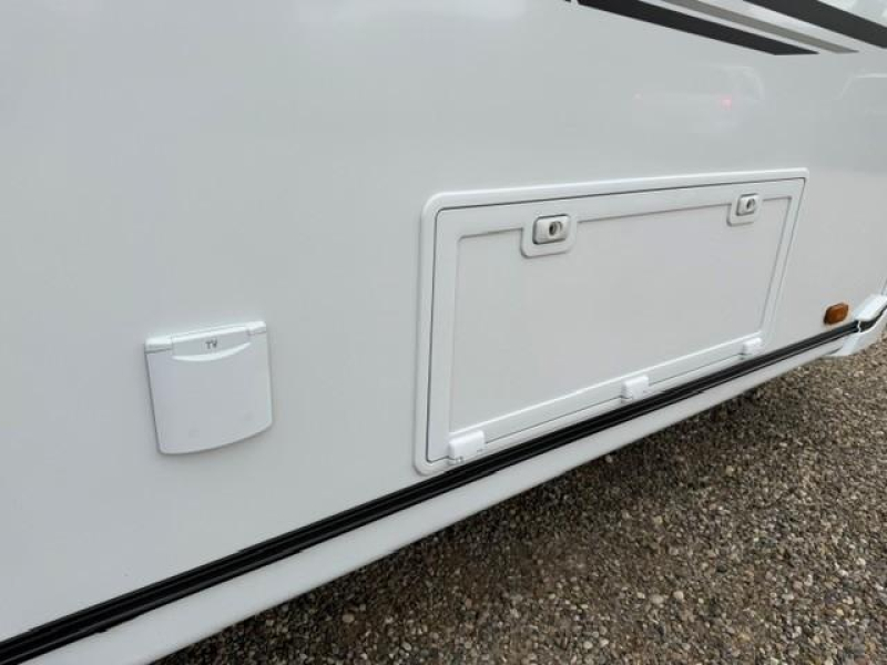 Knaus Sudwind 60 Years 500 EU mover airco fietsenrek  foto: 9