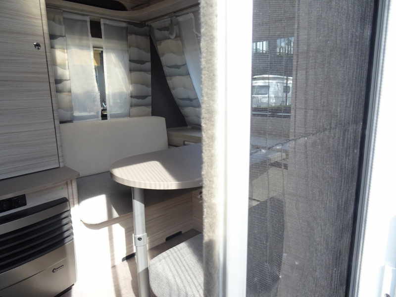 Dethleffs C'Joy 460 LE zeer nette caravan  foto: 10