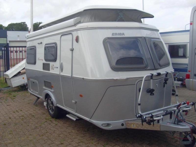 Eriba Touring - 60 Edition 542 met Mover  foto: 0