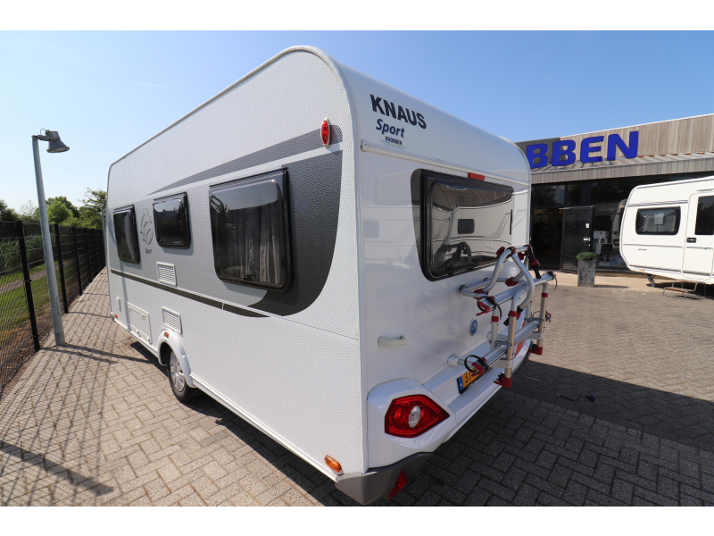 Knaus Sport 450 FU Voortent/ Fietsendrager  foto: 5