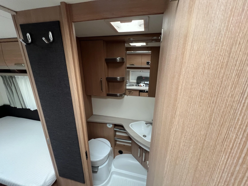 Knaus Sport 540 UE Boogluifel, Fietsendrager  foto: 13