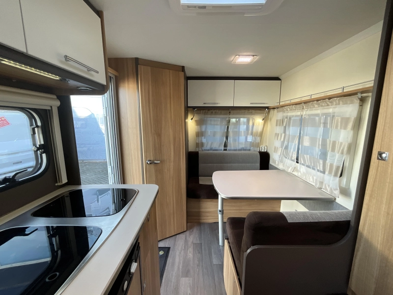 Caravelair Antares Style 390 VOORTENT-MOVER-LICHTGEW.  foto: 3