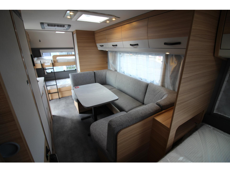 Dethleffs Camper 560 FMK Summer Edition + Airco!  foto: 10
