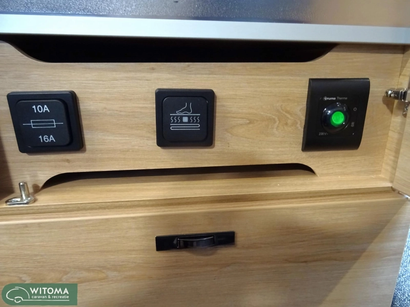 Knaus Yaseo 500 DK € 6.610 Korting  foto: 7
