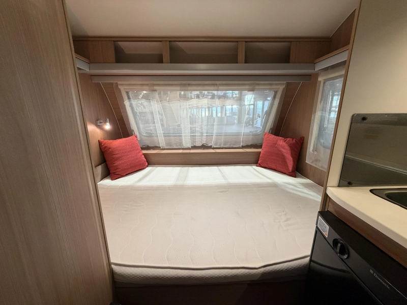 Adria Aviva 370 CP Mover | Stapelbed | Fiets  foto: 21