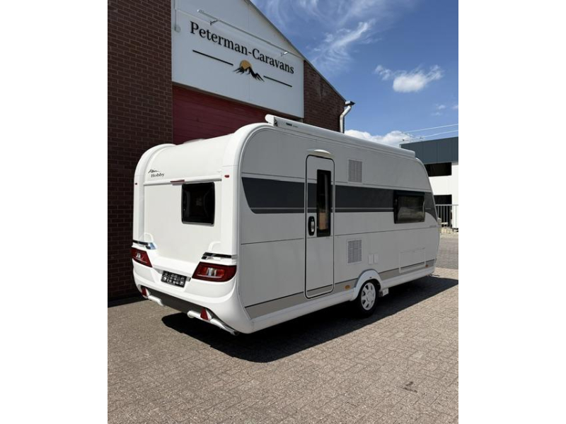 Hobby Excellent 460 SL Incl. Mover en Luifel  foto: 2