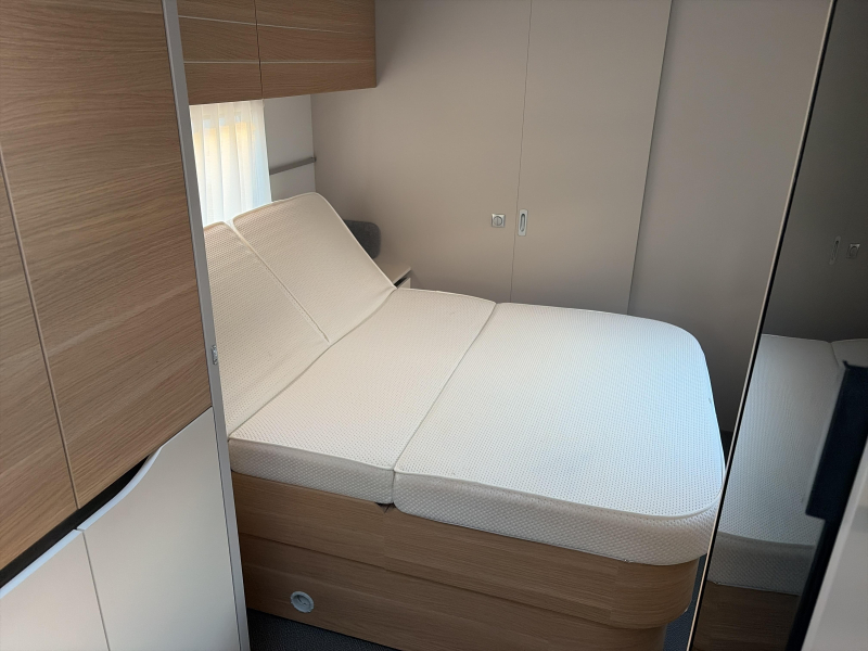 Adria Adora 613 UL Mover/Airco/Vloerverw.  foto: 6