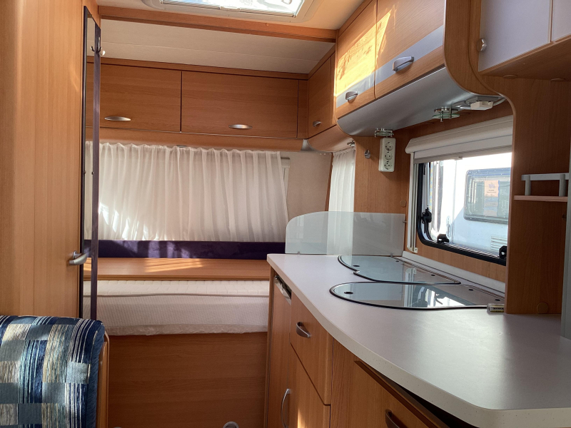Knaus Sport 420 QD mover/ voortent 