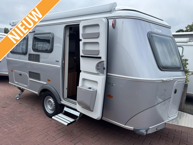 Eriba Touring 530 Legend Hampton zilver  hoofdfoto: 1