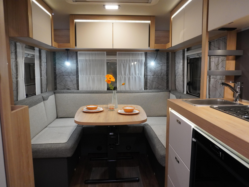 Knaus Sport 450 FU RONDZIT FRANS BED!!  foto: 12
