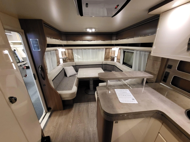 Hobby Prestige 620 CL mover, voortent, fietsenr  foto: 6