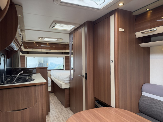 LMC Maestro 490 E foto: 13