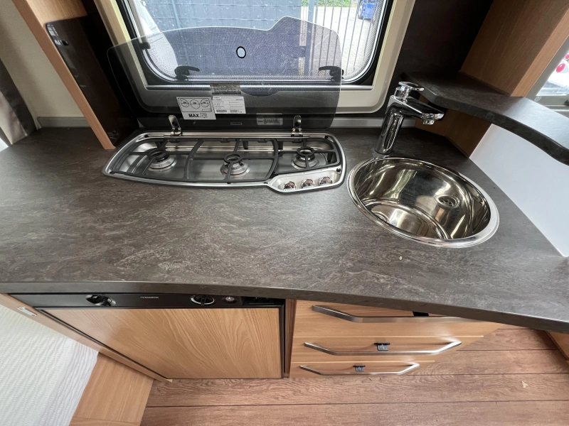 Knaus Sudwind Silver Selection 500 EU Luifel Mover  foto: 7