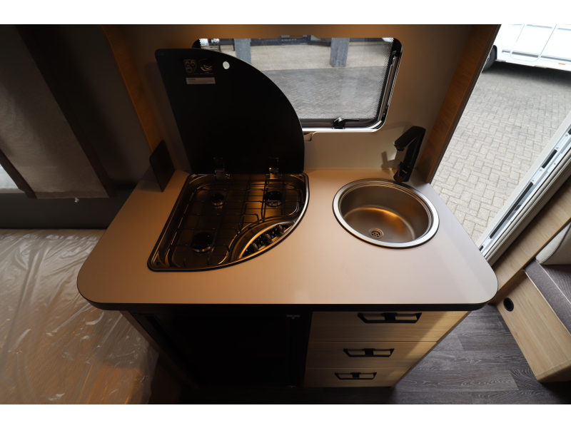 Weinsberg CaraOne Edition HOT 480 EU MODEL 2027 - 796  foto: 12
