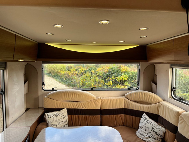 Bürstner Averso 410 Ts Plus Hefbed , zeer nette staat! 2014