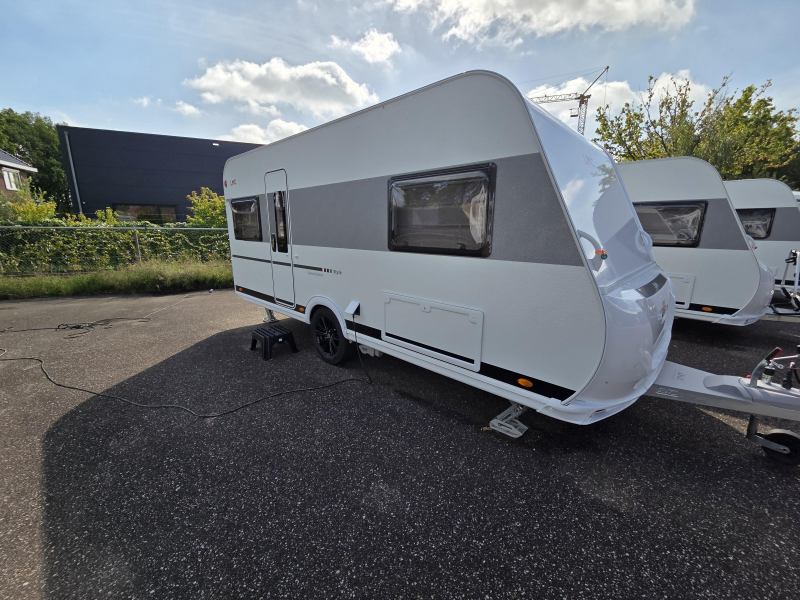 LMC Style Special 440 D fransbed - mover - luxe  foto: 2
