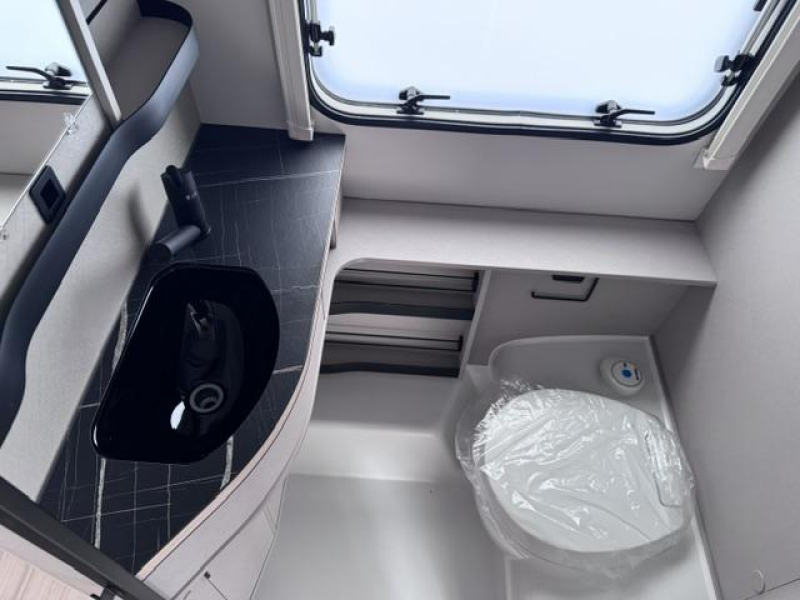 Eriba Touring Silver Editie 642  foto: 5