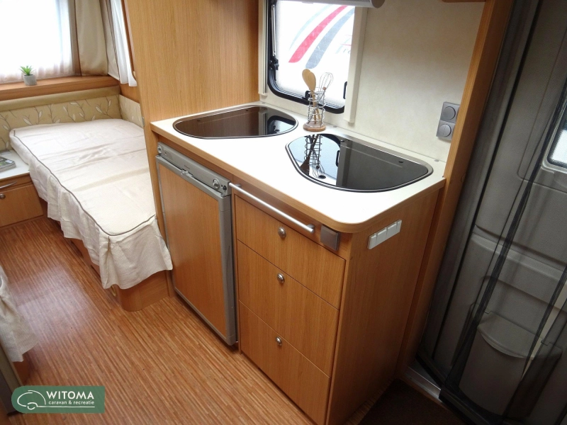 Adria Adora 472 LU SALE AANBIEDING  foto: 9