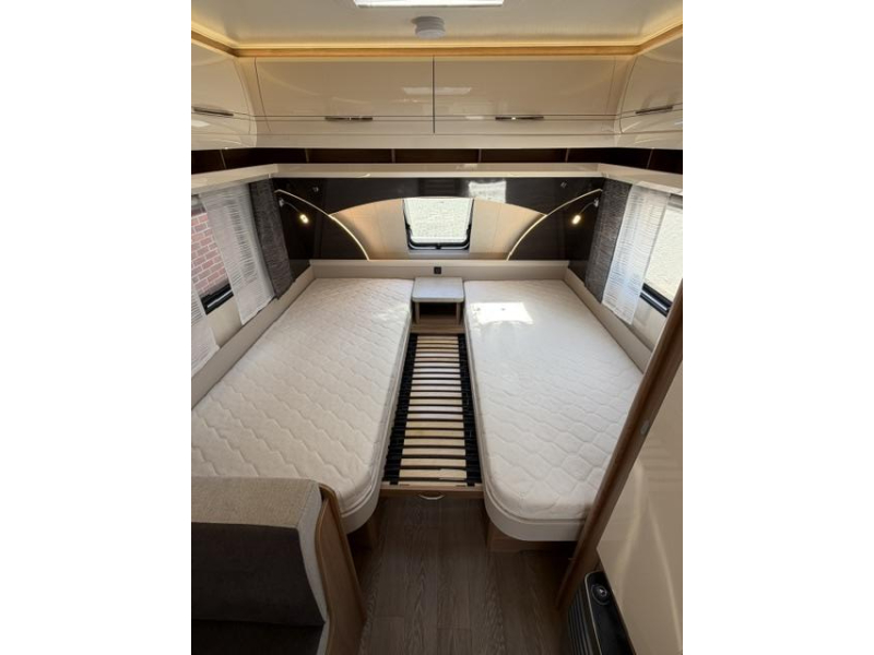 Hobby Excellent 460 SL Incl. Mover en Luifel  foto: 15