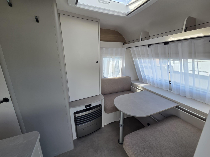 LMC Sassino 460 E Lengtebedden  foto: 6