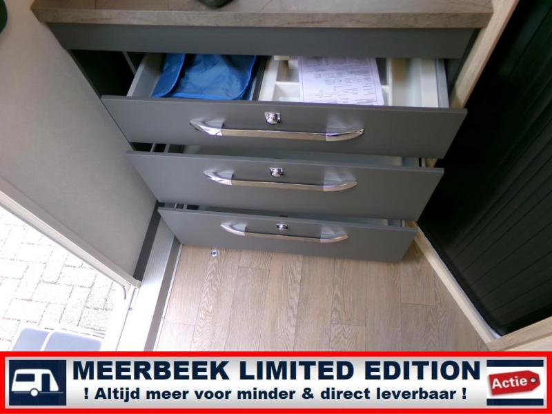 Hobby De Luxe 460 SFF 2027 NIEUWSTE MODEL !  foto: 10