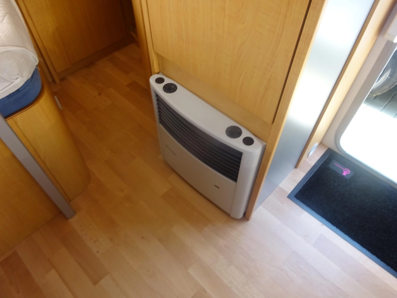 Knaus Sudwind 450 FU  foto: 23