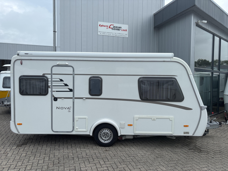 Eriba Nova Light 470 Mover/Thule luifel  foto: 1