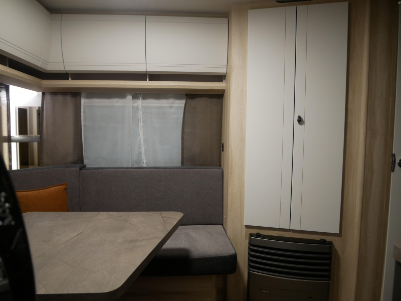 Hobby De Luxe 495 UL NU BIJ VAN EIJK CARAVANS!  foto: 3