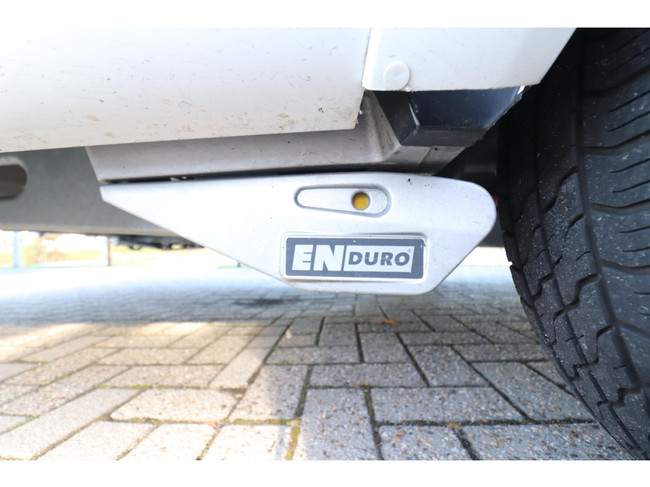 Hobby De Luxe 400 SFE Mover / Voortent foto: 8