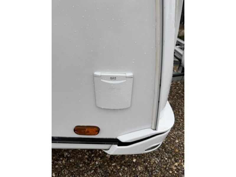Knaus Sport Silver Selection 500 UF mover airco pano luifel  foto: 18