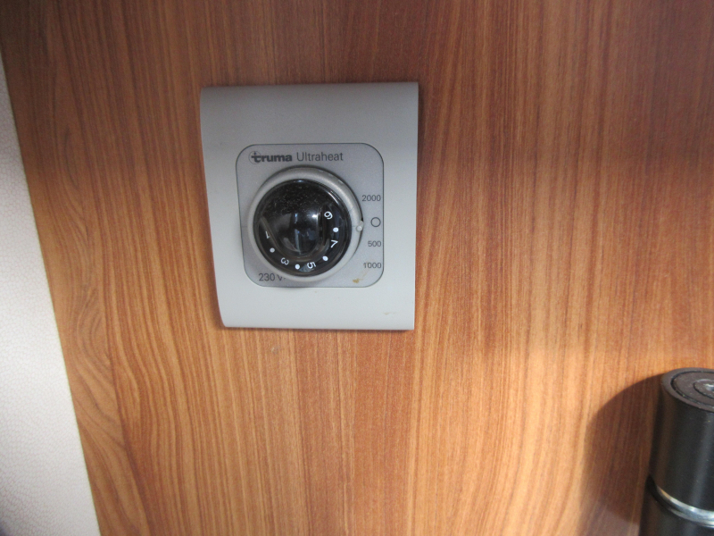 Dethleffs Nomad 450 DB MET DOREMA PANORAMALUIFEL  foto: 12