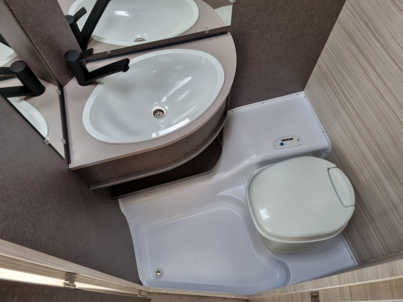 Dethleffs C'Joy 460 LE Active - Enkele bedden!  foto: 19