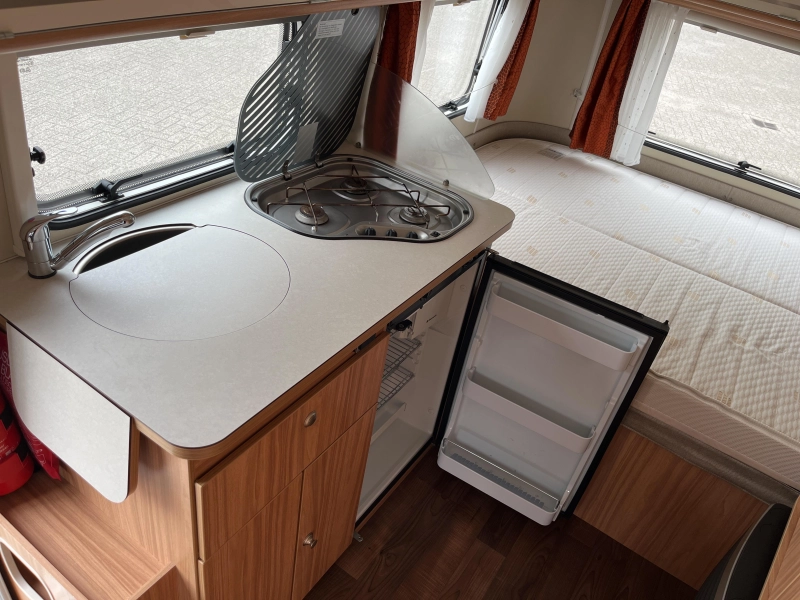 Eriba Touring Troll 530 SE Mover/Thule luifel  foto: 5
