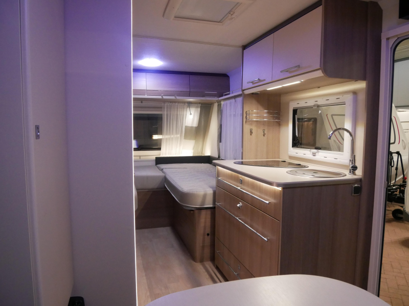 Caravelair Allegra 450 mover, fietsenrek  foto: 7