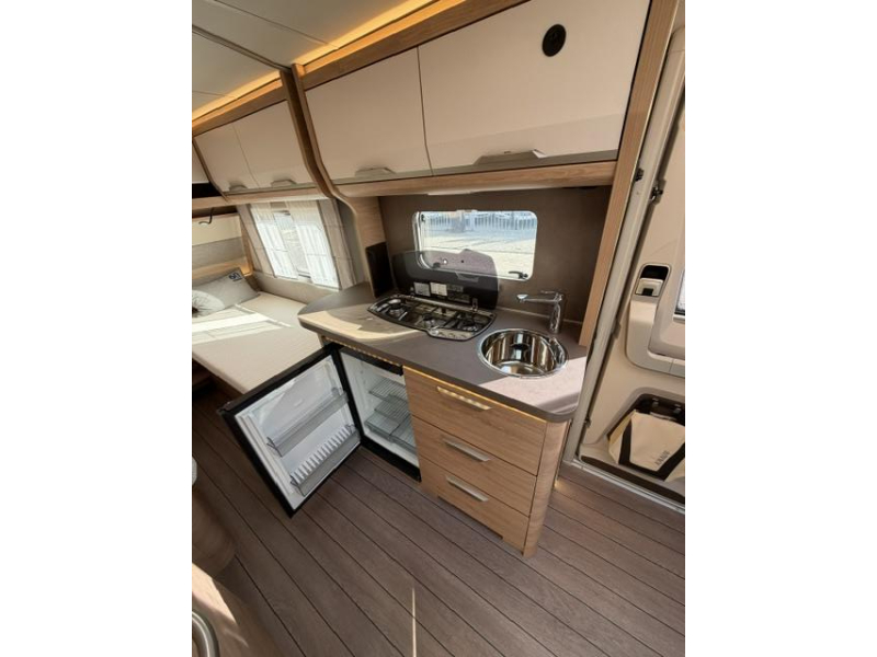 Knaus Sudwind 60 Years 500 EU Mover en Fietsendrager  foto: 16