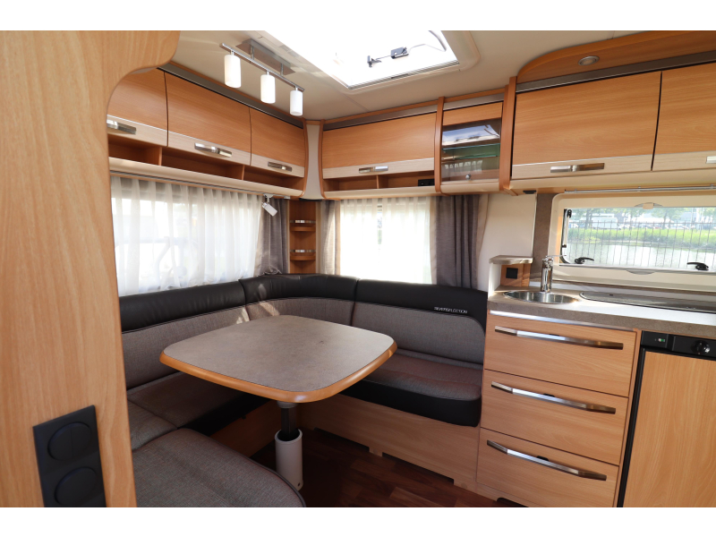 Knaus Sudwind Silver Selection 450 FU Mover Vloerverwarming  foto: 8