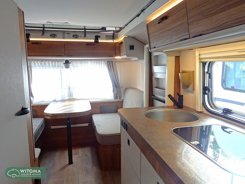Eriba Touring 642 Slaap dak uitvoering  foto: 2