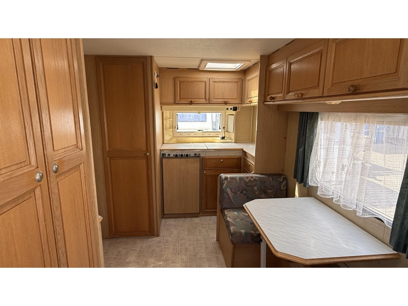 Chateau Cantara 938 T eindkeuken, 2x zitgroep 
