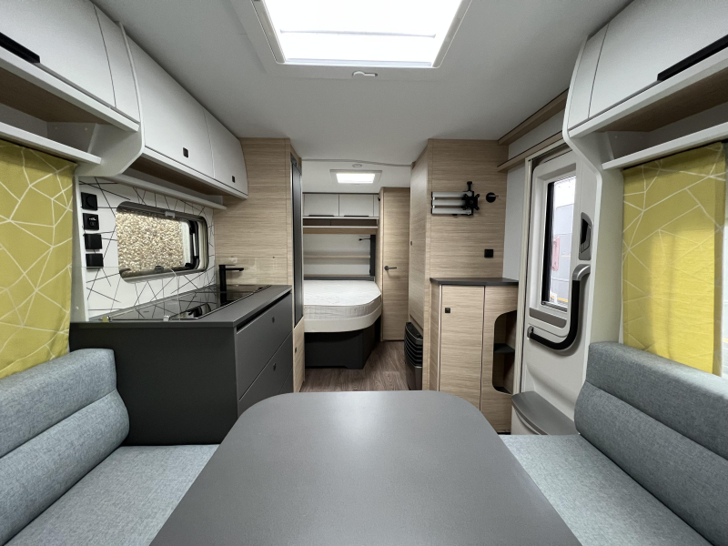 Fendt Apero 465 SFB  foto: 2