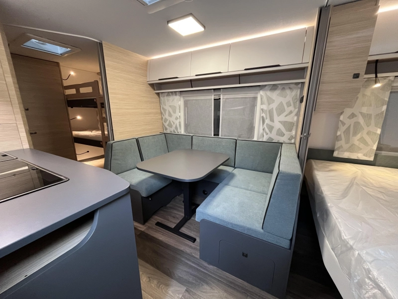 Fendt Apero Activ 560 SKM Brenta-GFK-3stapelbed-etc 