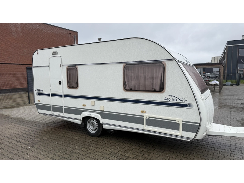 Beyerland Vitesse 460 MD eindkeuken zit vast bed  foto: 0
