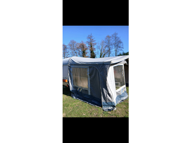 Hobby 420 Prestige incl. voortent foto: 11