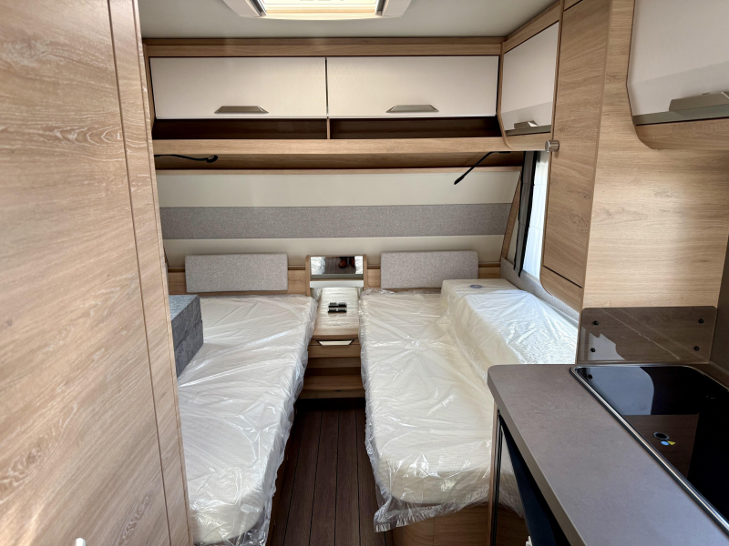 Knaus Sudwind Black Selection 460 EU Zomer Airco Actie!  foto: 5