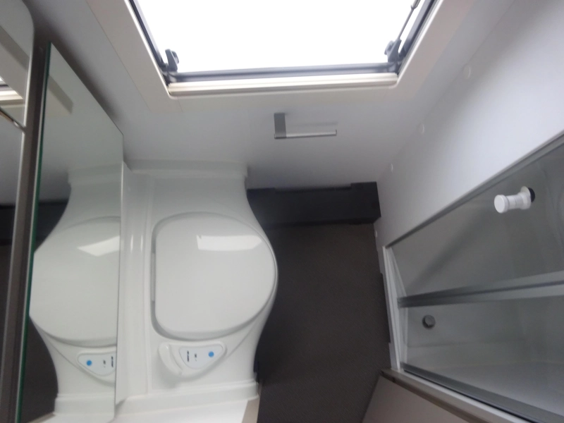 Adria Alpina 663 PT  foto: 21